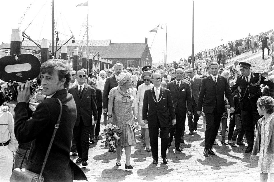 Koningin Juliana bezoekt Noord Holland, Bestanddeelnr 922-5330