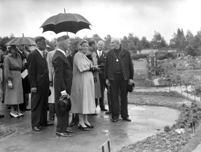 Koningin Juliana bezoekt Miniatuur Walcheren in Middelburg, Bestanddeelnr 906-5472