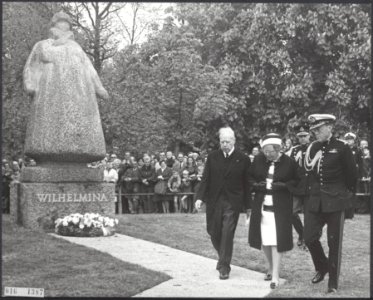 Koninklijk huis, prinsen, koninginnen, onthullingen, standbeelden, , , Westerkad, Bestanddeelnr 016-1387