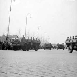 Koninginnedag 1964, parade, Bestanddeelnr 916-3778