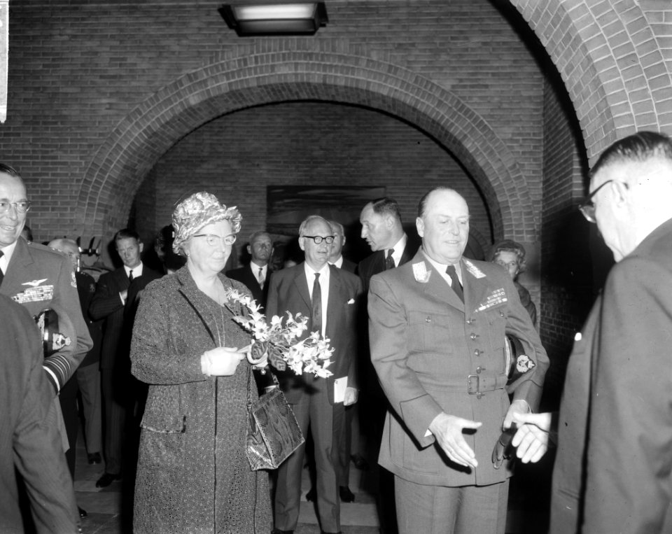 Koningin Juliana en koning Olav, Bestanddeelnr 916-8631