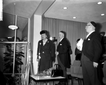 Koningin Juliana stelt de Sinai Kliniek in Amersfoort in gebruik door het eeuwig, Bestanddeelnr 911-6795