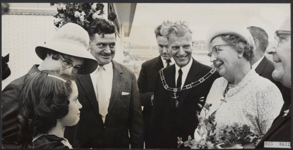 Koningin Juliana en burgemeester ..., Bestanddeelnr 015-0612