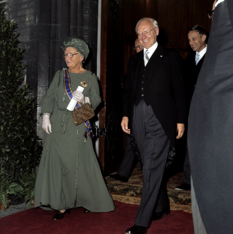 Koningin Juliana en Anne Vondeling, Bestanddeelnr 254-9923