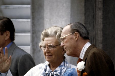 Koningin Juliana en prins Bernhard, Bestanddeelnr 254-9982