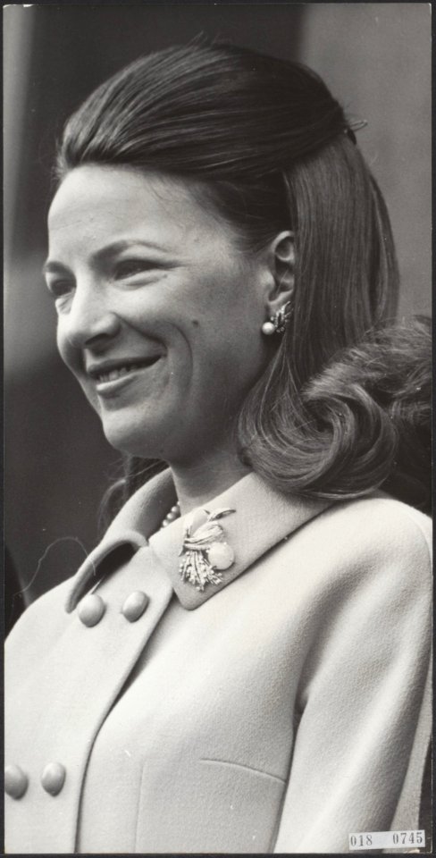 Koninginnedag 1968. Tijdens het defilé langs paleis Soestdijk was ook prinses Ir, Bestanddeelnr 018-0745