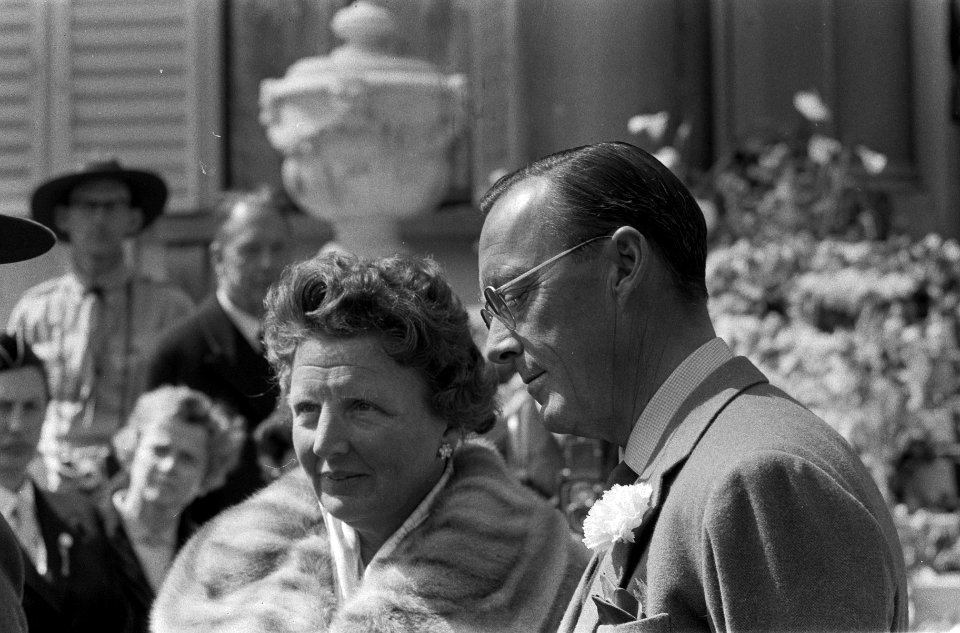Koningin Juliana en prins Bernhard, Bestanddeelnr 911-2045