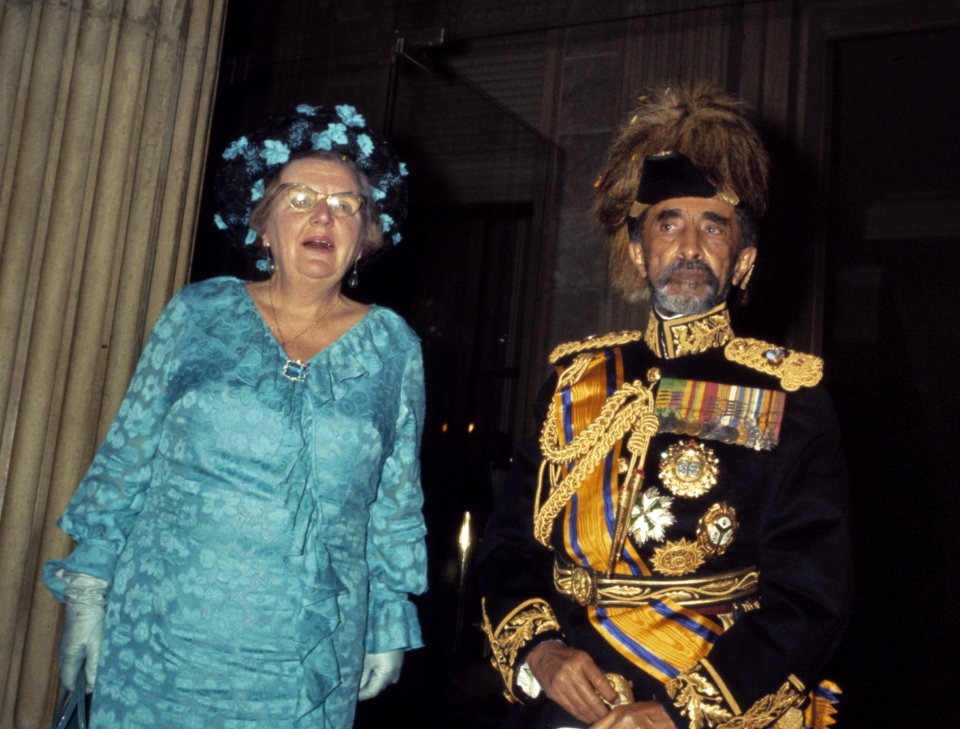Koningin Juliana en Haile Selassie tijdens staatsbezoek, Bestanddeelnr 254-8270 (cropped)