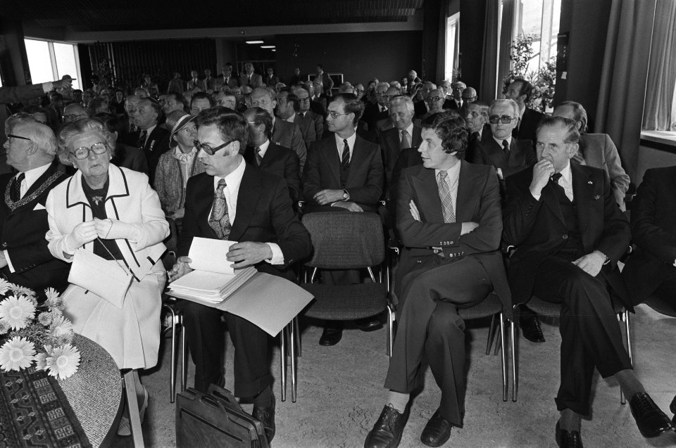 Koningin Juliana bij 75 jarig jubileum Sociale Verzekeringsbank in Amsterdam, ko, Bestanddeelnr 928-6178
