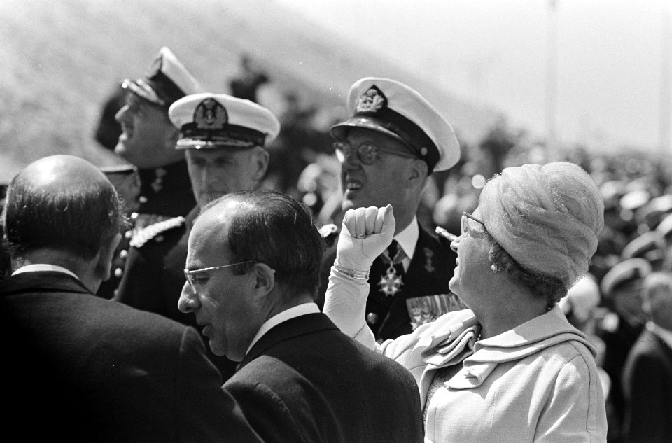 Koningin Juliana en ..., Bestanddeelnr 919-2471