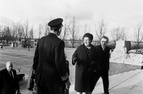 Koningin Juliana en ..., Bestanddeelnr 917-3947