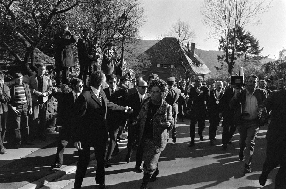 Koningin Juliana en prins Bernhard bezoeken Dillenburg, Bestanddeelnr 925-0840