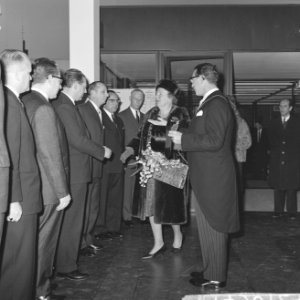Koningin Juliana bezoekt het revalidatiecentrum Charlotte-oord te Tilburg, Bestanddeelnr 914-5072