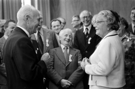 Koningin Juliana bij 75 jarig jubileum Sociale Verzekeringsbank in Amsterdam, ko, Bestanddeelnr 928-6177
