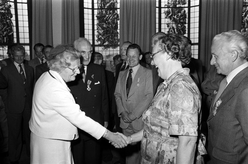 Koningin Juliana bij 75 jarig jubileum Sociale Verzekeringsbank in Amsterdam, ko, Bestanddeelnr 928-6179