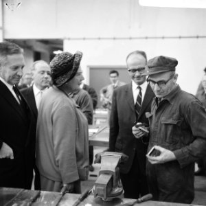 Koningin Juliana in het Centrum voor Vakopleiding van Volwassenen te Schaesberg , Bestanddeelnr 919-5661