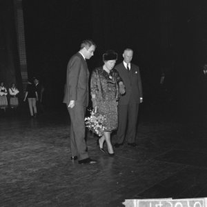 Koningin Juliana bezoekt het revalidatiecentrum Charlotte-oord te Tilburg, Bestanddeelnr 914-5070