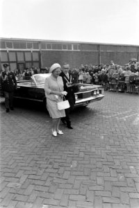 Koningin Juliana bezoekt Zuid-Holland, Bestanddeelnr 921-3943