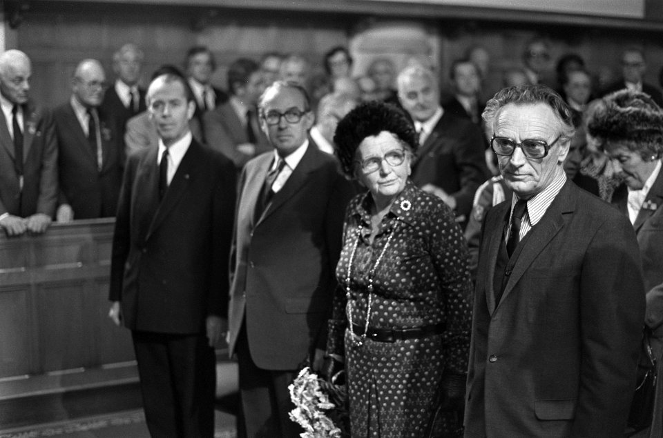 Koningin Juliana bij reunie Stichting Vriendenkring oud-Natzweilers in Leiden, Bestanddeelnr 928-2314