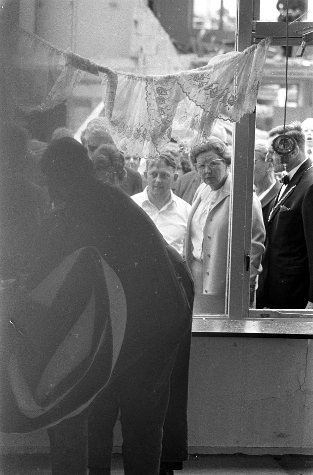 Koningin Juliana in het rampgebied, Bestanddeelnr 920-4368