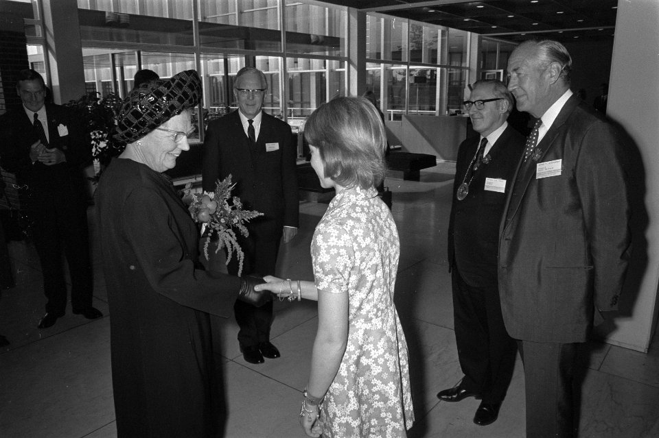 Koningin Juliana bij tiendaags congres World Medical Association, Bestanddeelnr 925-8895