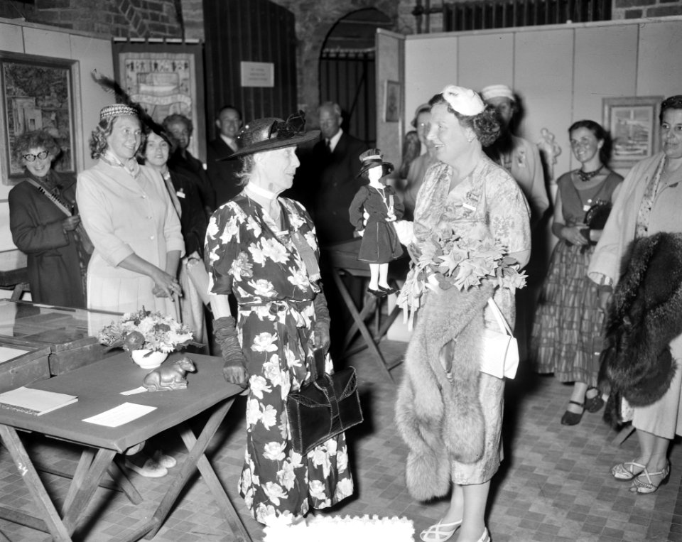 Koningin Juliana bij het congres van de Sor Optimisten in Den Haag, Bestanddeelnr 907-8854