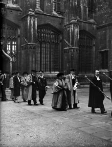 Koningin Wilhelmina ontvangt eredoctoraat van de Universiteit van Oxford, Bestanddeelnr 935-2165