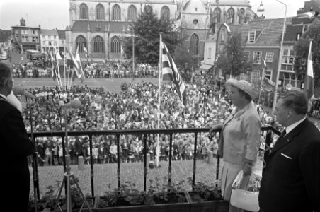 Koningin Juliana bezoekt Zeeland, Bestanddeelnr 921-4493