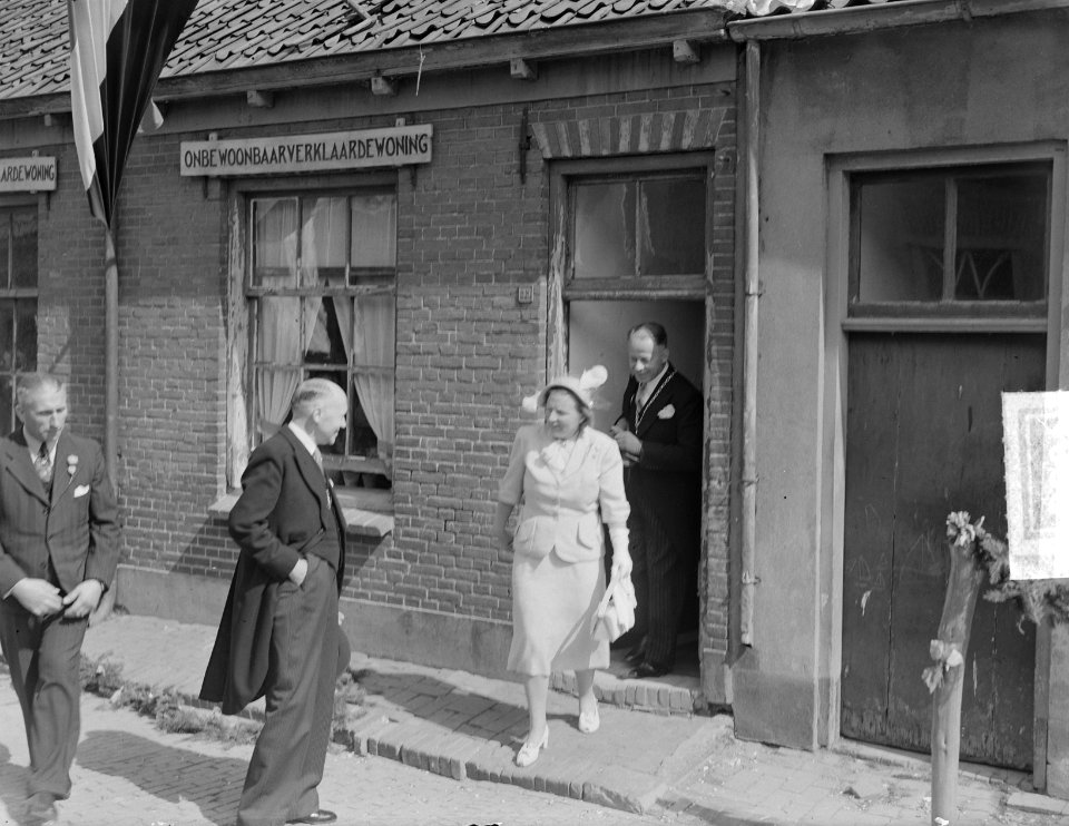 Koningin Juliana bezoekt Utrecht (door Wijk bij Duurstede, Bestanddeelnr 904-0084