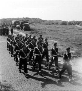 Koningin Juliana wandelmars te Kijkduin. MP-OAK, Bestanddeelnr 903-0266