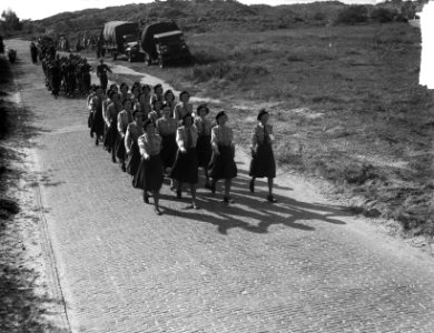 Koningin Juliana wandelmars te Kijkduin. 4 KVT-Eefde, Bestanddeelnr 903-0262