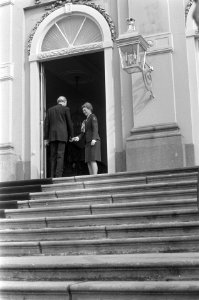 Koningin Juliana ontvangt Kurt Waldheim, de secretaris generaal van de Verenigde, Bestanddeelnr 927-3129