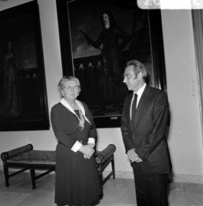 Koningin Juliana ontvangt de voorzitter van de Europese Commissie, Francois Xavi, Bestanddeelnr 926-7628