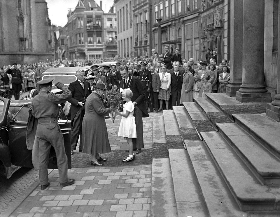 Koningin Wilhelmina bezoekt Deventer, Bestanddeelnr 901-8967