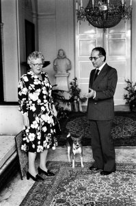Koningin Juliana ontvangt voorzitter Europees Parlement, E Colombo koningin Ju, Bestanddeelnr 929-7007