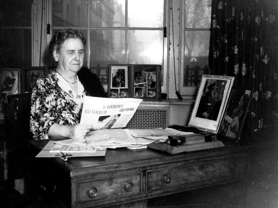 Koningin Wilhelmina in Engeland, april 1945, Bestanddeelnr 012-0169