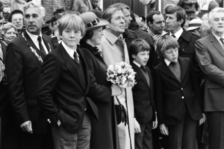Koninginnedag, koninklijke familie in Harlingen. Willem Alexander , Beatrix, Cla, Bestanddeelnr 932-1324