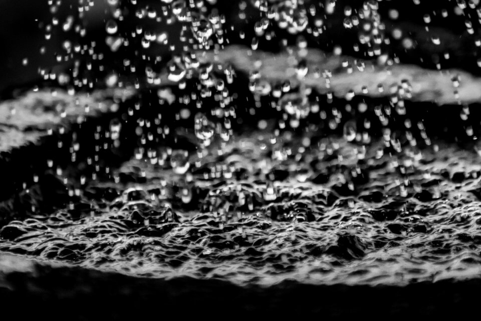 Drip spray high speed