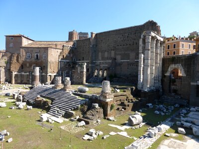 Forum temple ruins