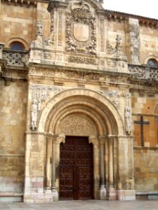 León - Basílica de San Isidoro - Puerta del Cordero 2