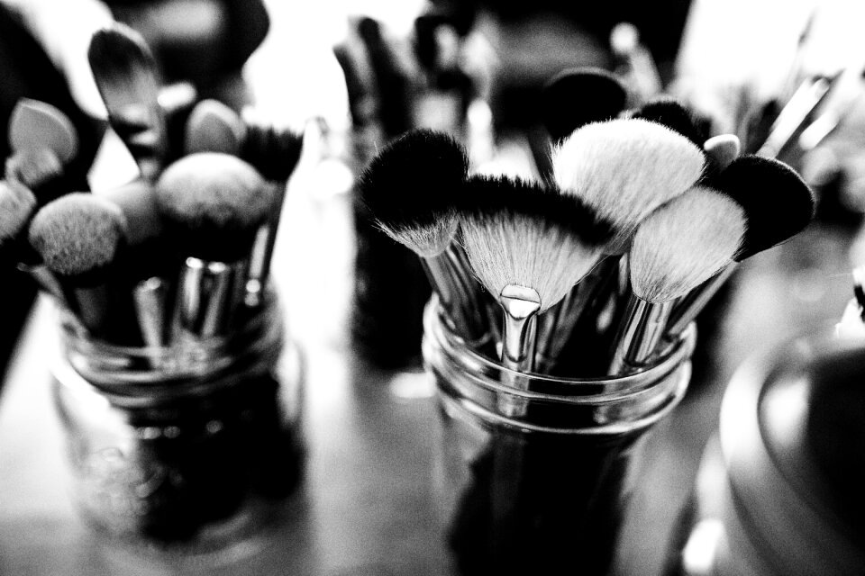 Make-up brushes set gray field