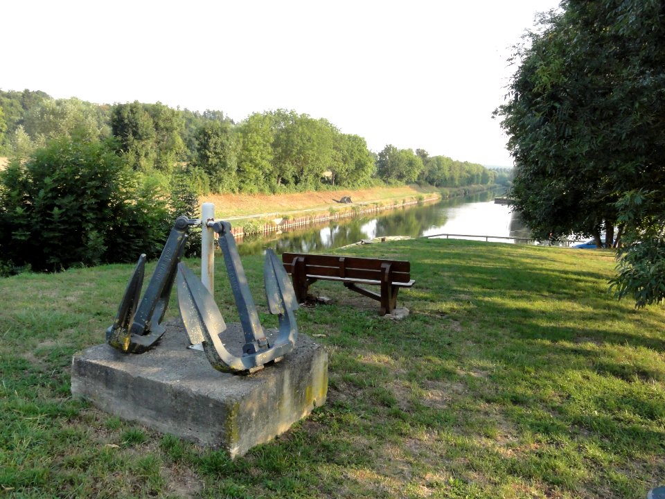 Lay-Saint-Remy (Meurthe-et-M.) Canal de la Marne au Rhin avec ancre