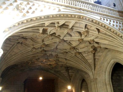León - Convento-Parador de San Marcos, interior de la iglesia 11