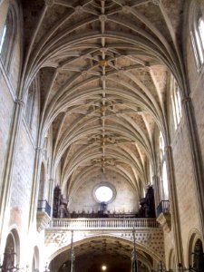León - Convento-Parador de San Marcos, interior de la iglesia 10