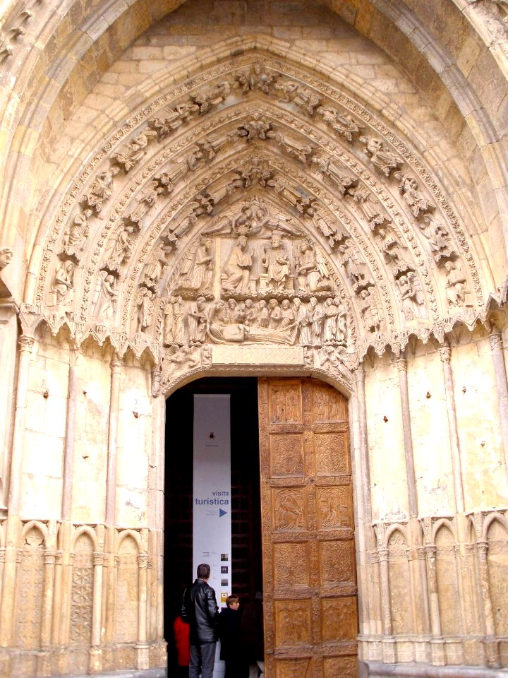 León - Catedral, fachada oeste, Portada de San Francisco 1