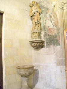 León - Catedral. Portada de la Virgen del Dado 6