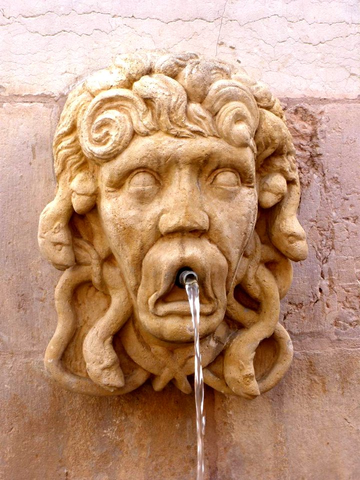 León - Plaza de San Isidoro 3