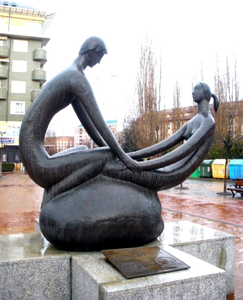 León - Monumento a los donantes de sangre