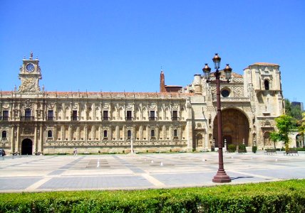 León - Convento-Parador de San Marcos 11