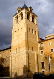 León - Basílica de San Isidoro, torre 1